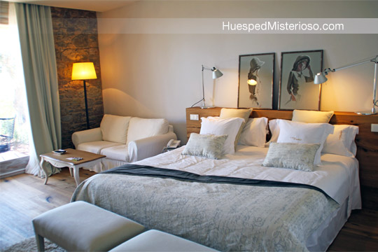 Habitaciones "Les Oliveres" del Hotel Masia la Garriga de Castelladral en Barcelona