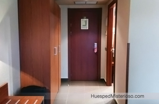 Foto dormitorio hotel rocallaura